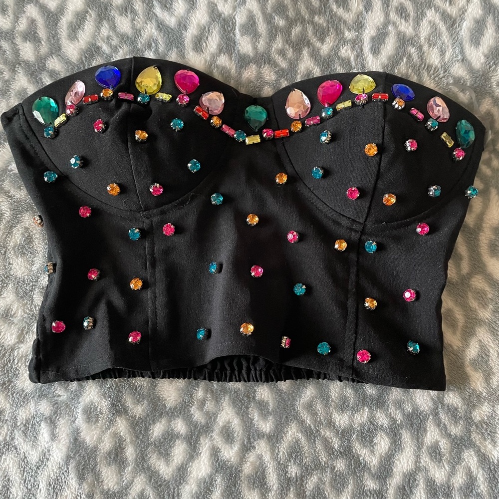 Body Central Embelished sweetheart neck, cropped corset. Strapless.